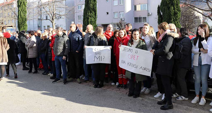 Radnici Doma zdravlja Mostar nezadovoljni jer nisu dobili 1080 maraka pomoći                